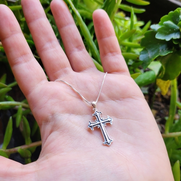 New Solid 925 Sterling Silver Ornate Cross Necklace - Picture 9 of 16